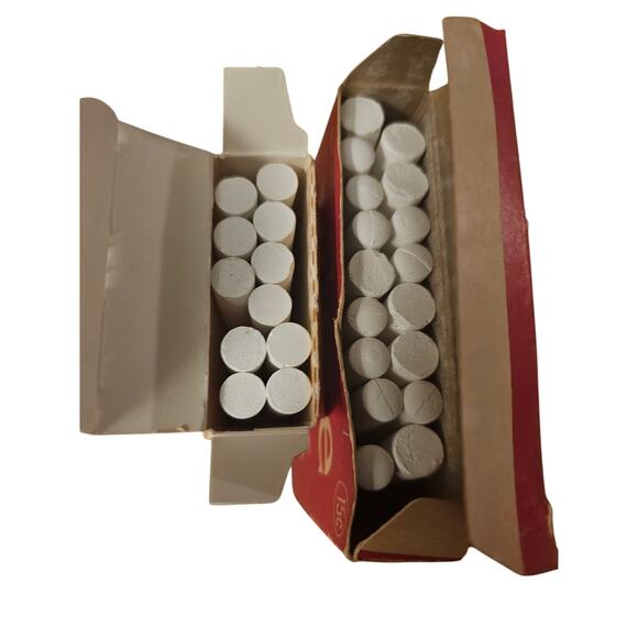 Vintage White Chalk Lot Binney & Smith Crayola School Supplies Incomplete(gg235) - Picture 3 of 3